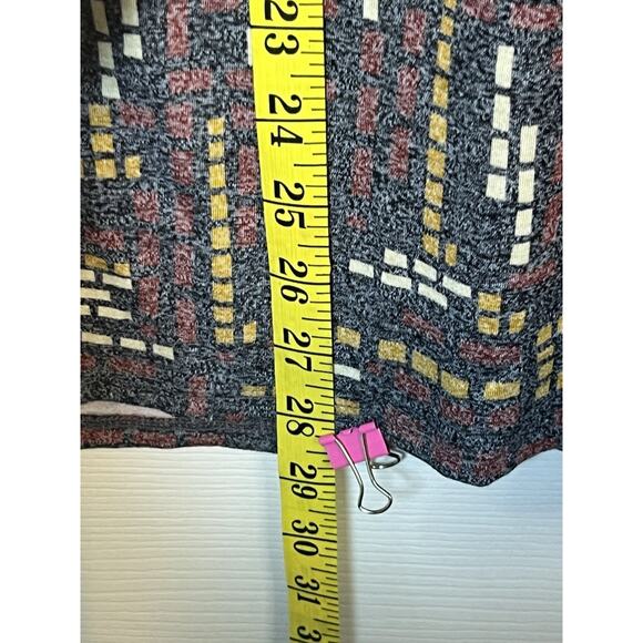 LuLaRoe Perfect T Size Small NWT Geometric Pattern Tunic Top Comfy Soft - Picture 7 of 8